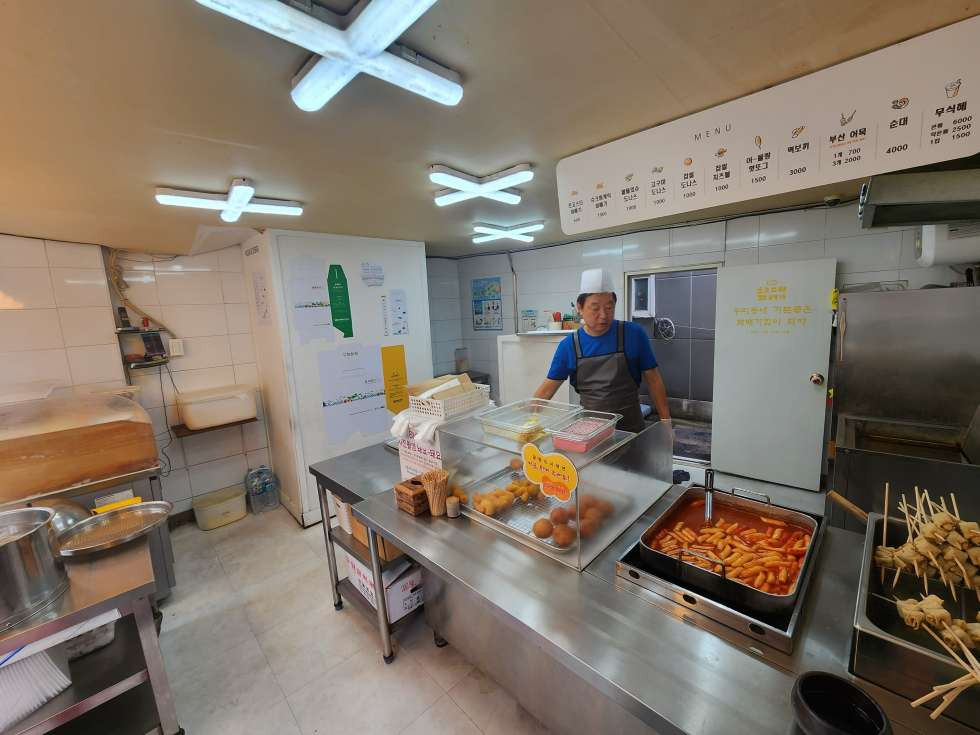 서울 성동구 하왕십리동 대로변 위치한 테이크아웃 전문 커피 간식류 월세 매물번호 10252 사진 2
